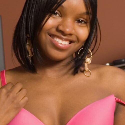 Jeune femme pour un homme mure